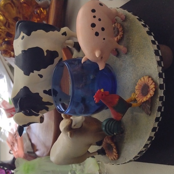 🌻 Farm Animal Candle Holder with Blue Glass Center For Candle - Picture 1 of 5